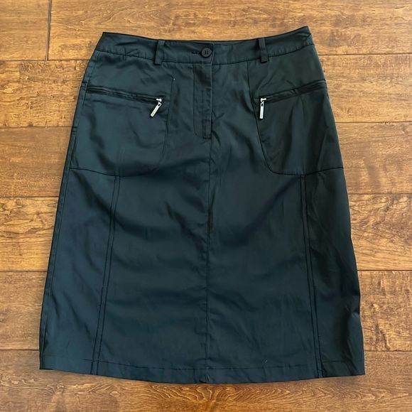 Black Sporty Women's Skirt - Picture 2 of 10